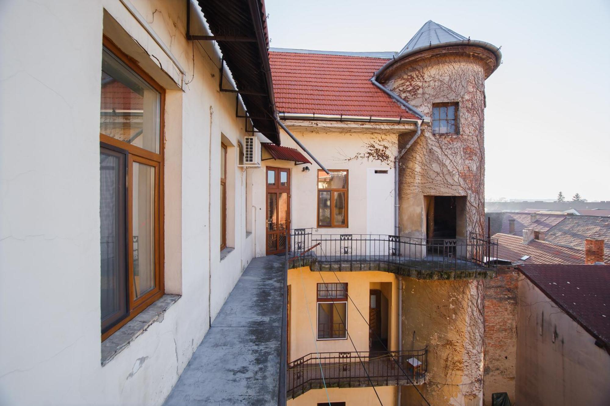 Ferienwohnung Retro Vibes Near Piata Unirii Oradea Exterior foto
